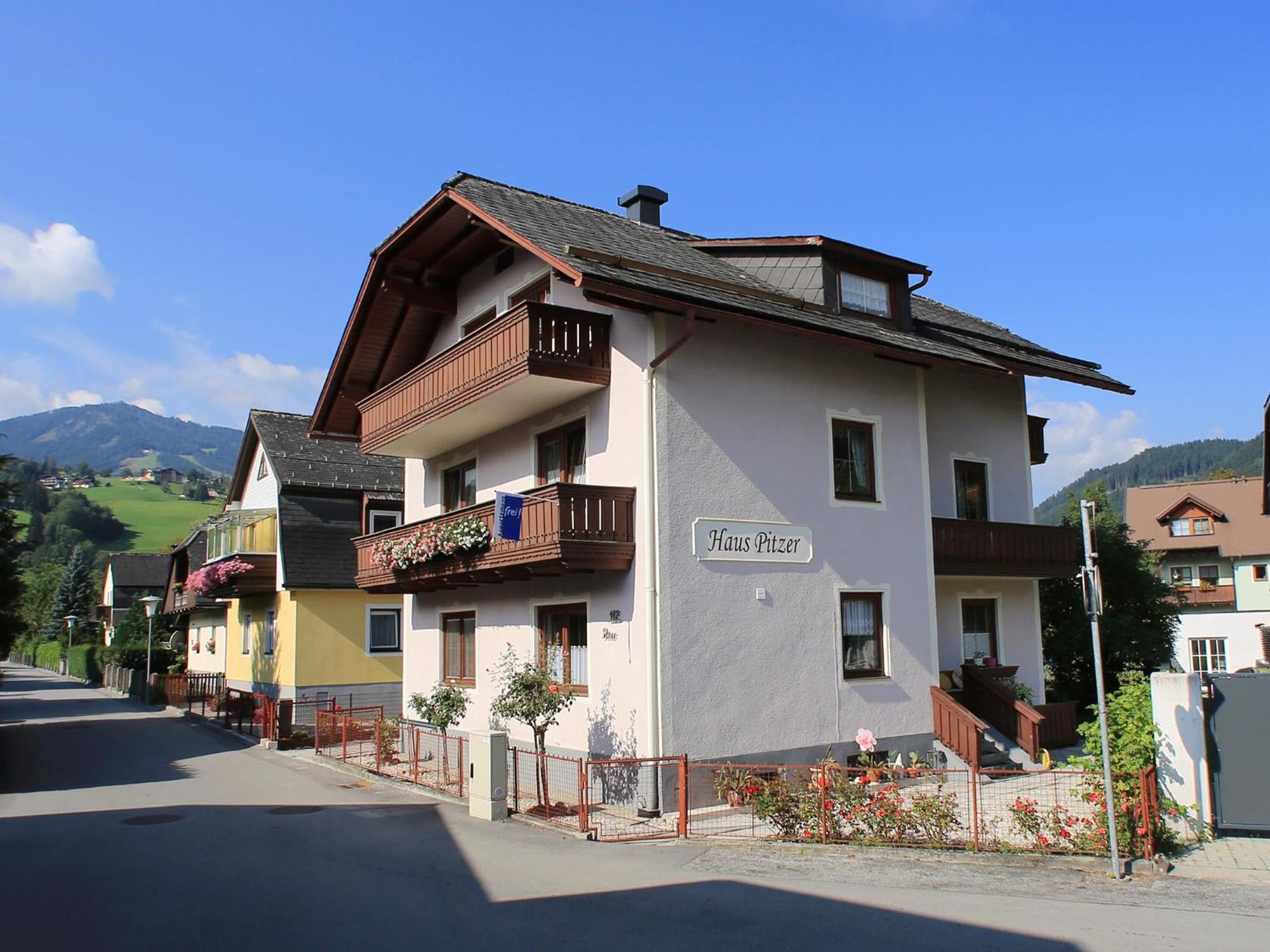 Haus Pitzer/Apartments Troicher Schladming Exterior foto