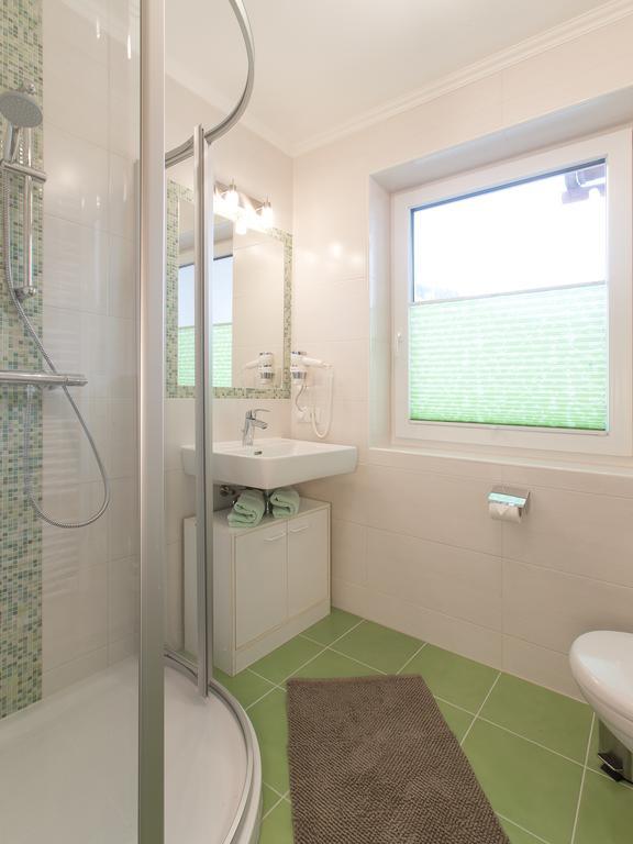 Haus Pitzer/Apartments Troicher Schladming Quarto foto